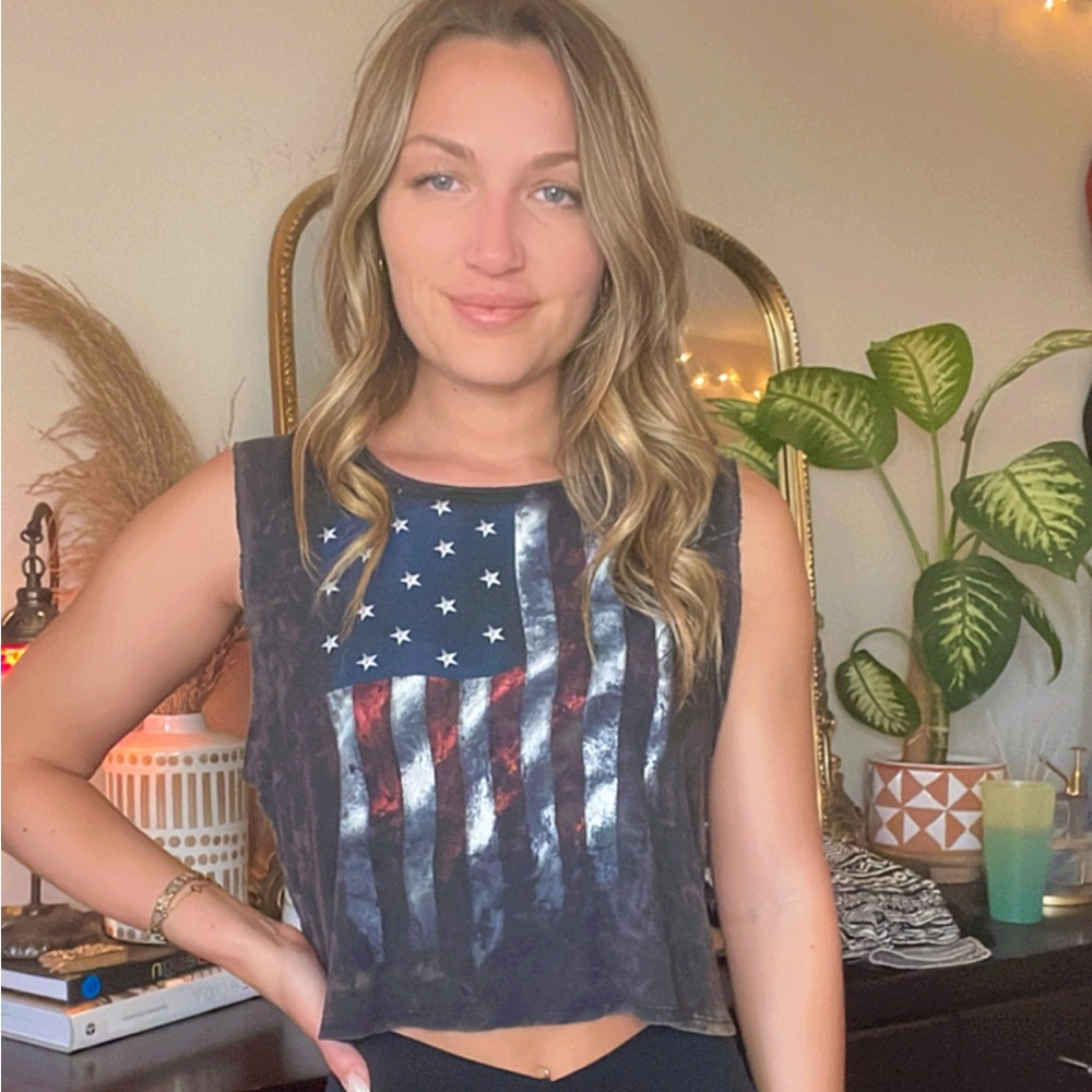 american flag crop top muscle tank size s/m